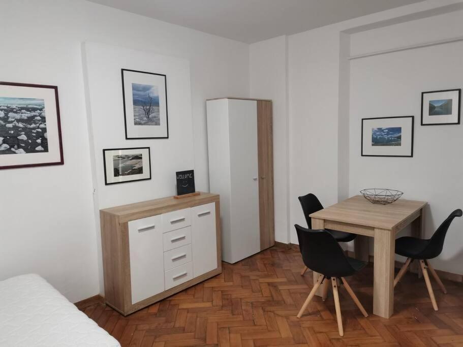 New Episode - Apartment With Private Parking Liubliana Exterior foto